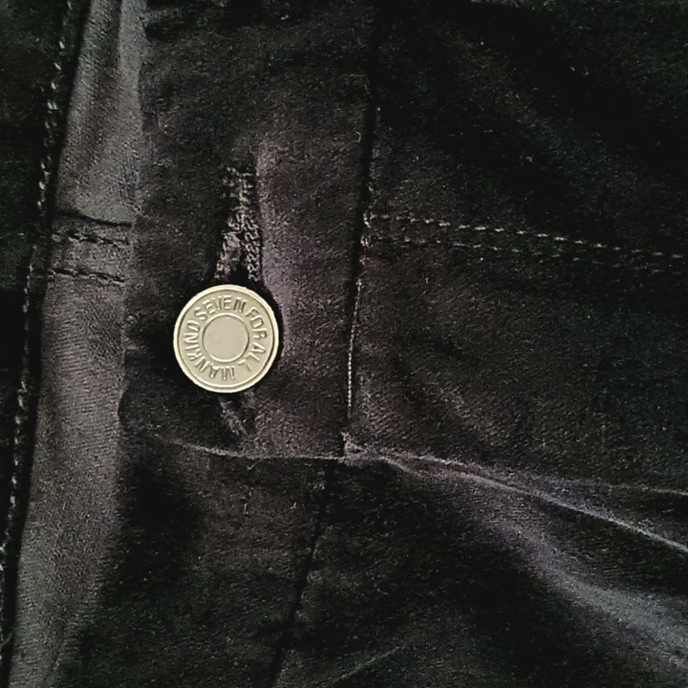 7 For All ManKind - Picture 7 of 9
